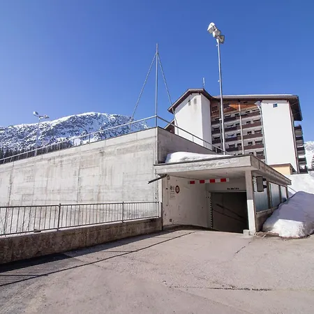 アパート Rothornblick 50 By